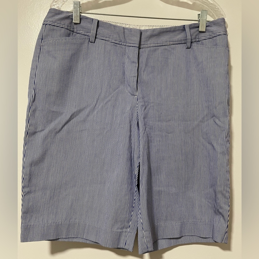 Talbots Blue White Stripe Perfect Short Sz 10